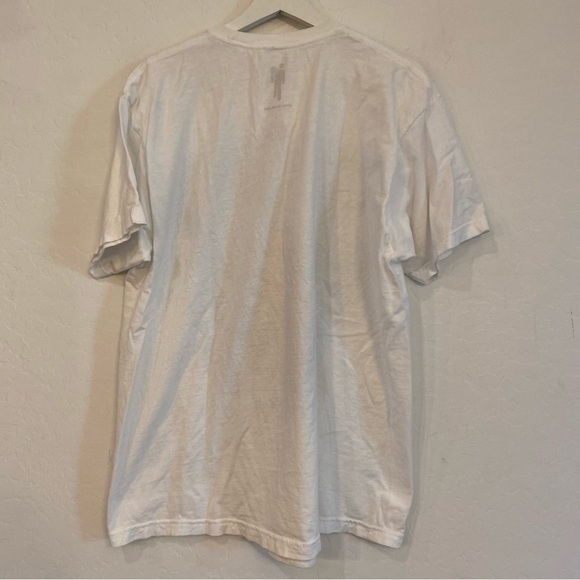 Billie Eilish Graphic White T Shirt Airbrush Style size Large - Picture 3 of 5